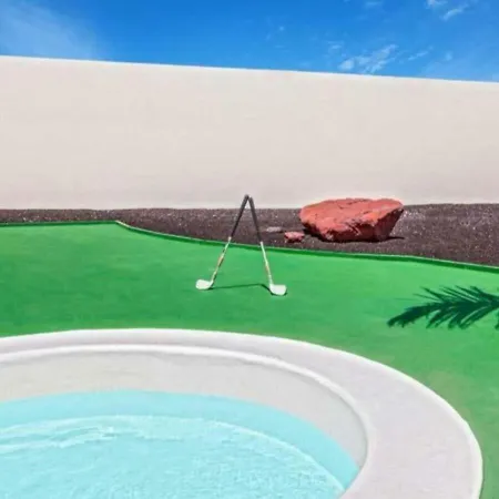 Lourdes Playa Blanca (Lanzarote)